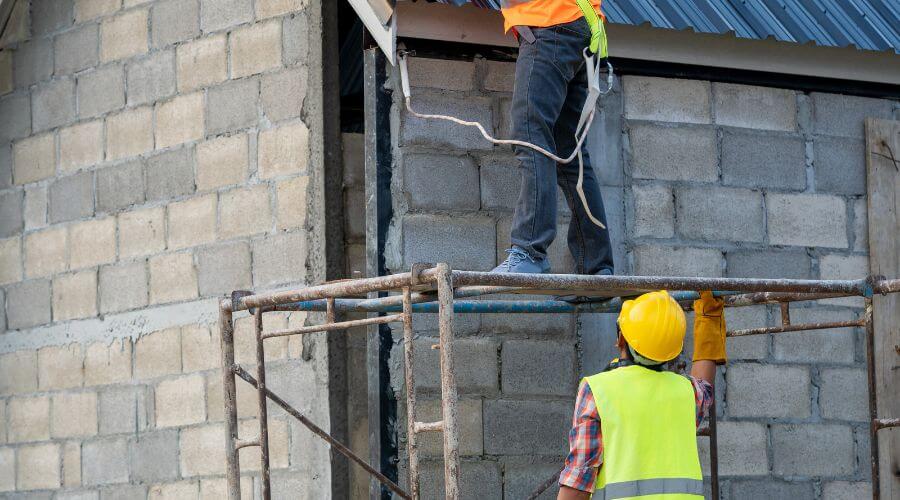 Expert Emergency Roof Repairs services in Middleport, NY